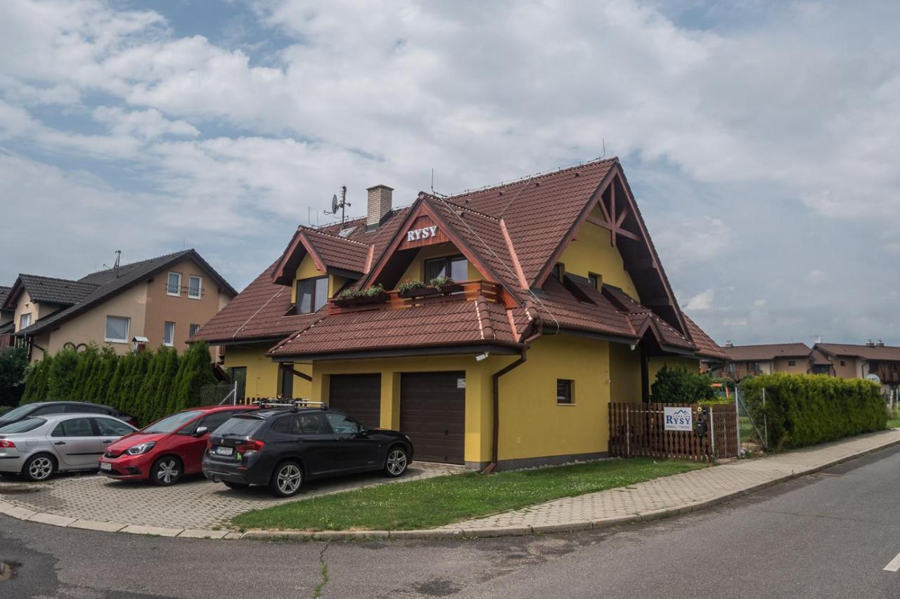Penzion Rysy Vel'ka Lomnica Esterno foto